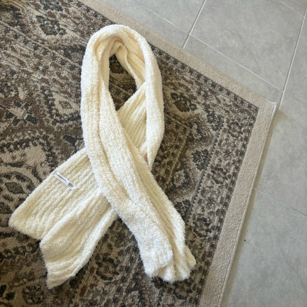 ANTHROPOLOGIE white cream knit thick scarf